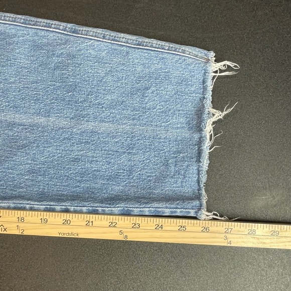 Talbots Easy Straight Ankle Blue Jeans Pearl Wash Distressed Hem Womens Size 12 - Picture 11 of 12